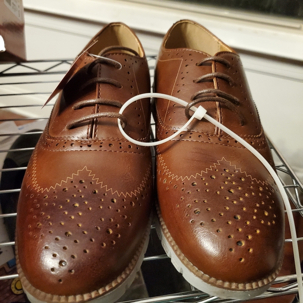 New boys brown dress shoes